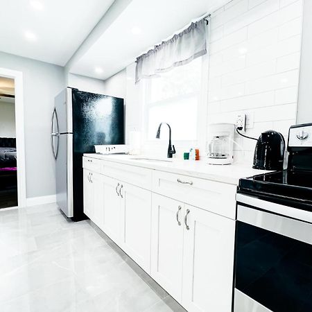 2 Homes, 1 Stay-7Br Niagara Falls Compound Eksteriør billede