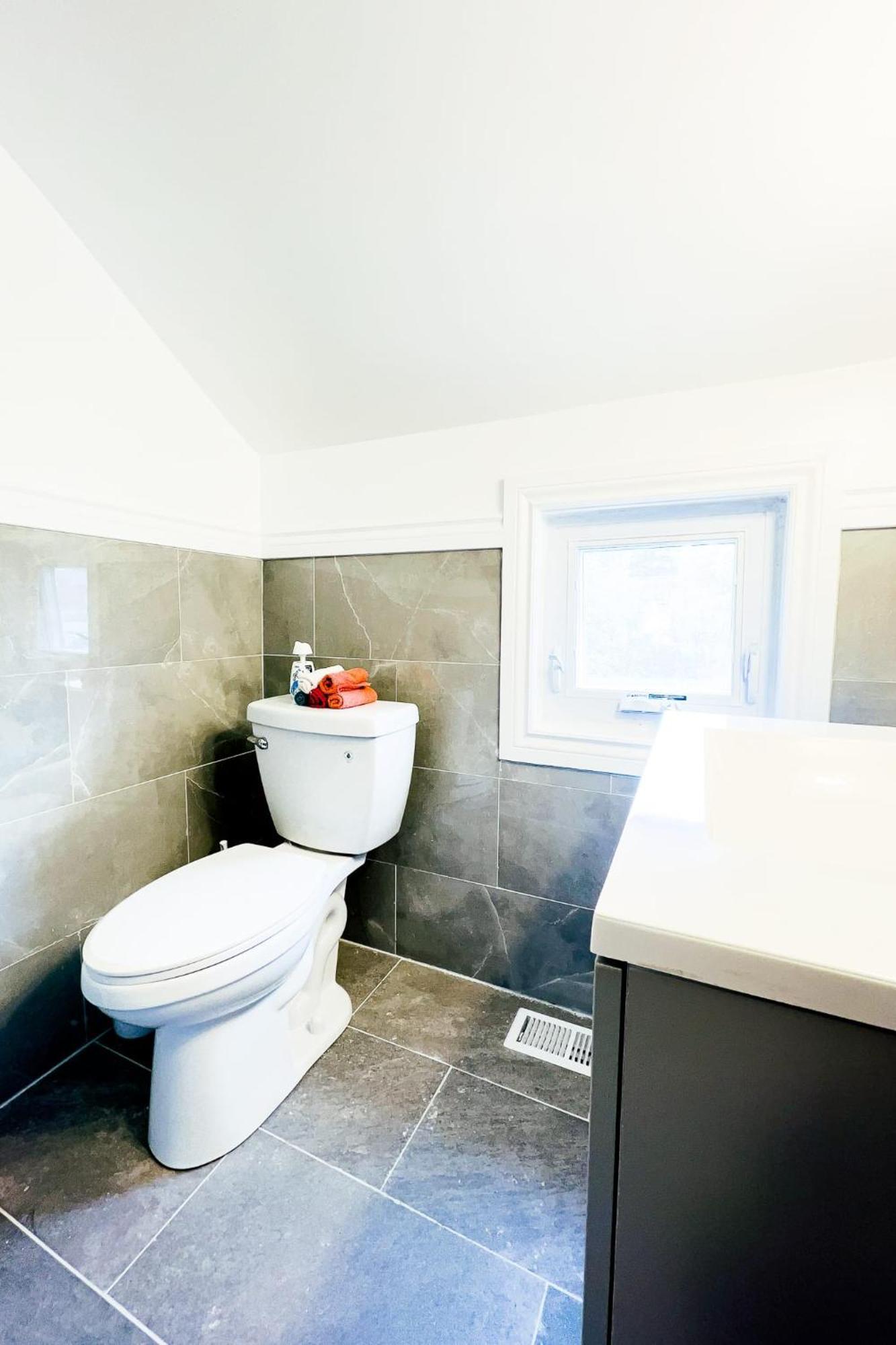 2 Homes, 1 Stay-7Br Niagara Falls Compound Eksteriør billede