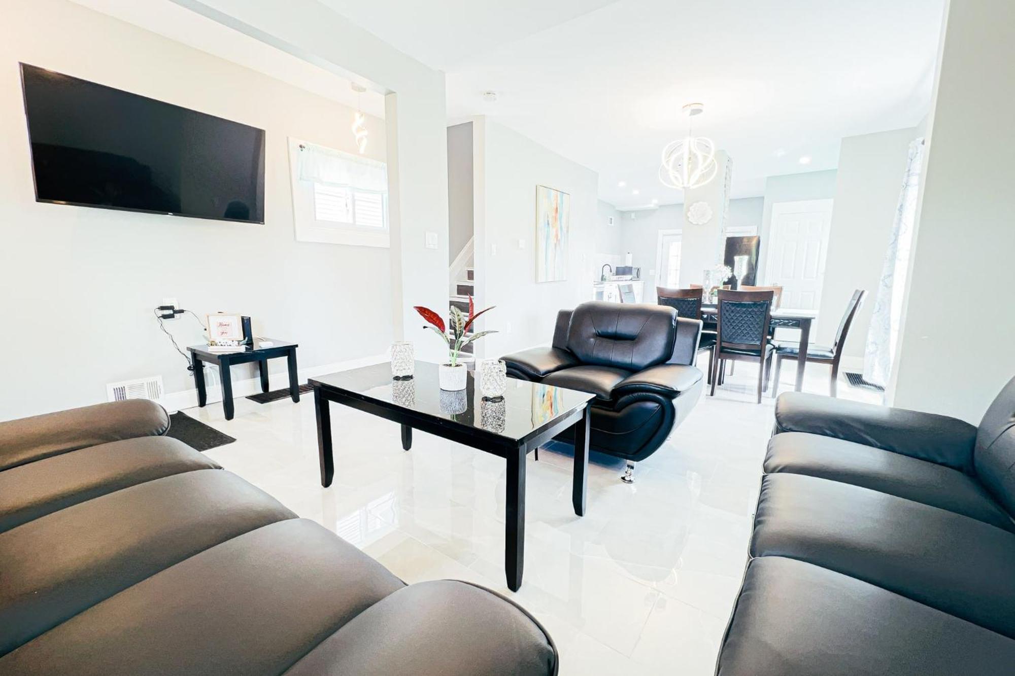 2 Homes, 1 Stay-7Br Niagara Falls Compound Eksteriør billede