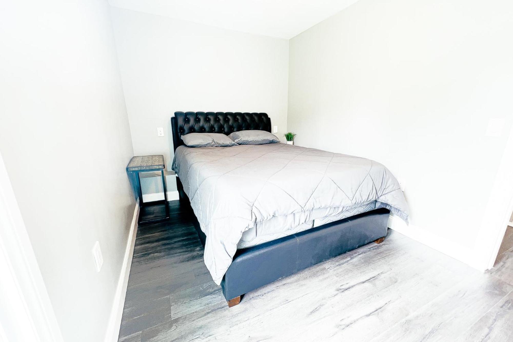 2 Homes, 1 Stay-7Br Niagara Falls Compound Eksteriør billede
